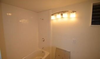 1915 Kalihi St Middle, Honolulu, HI 96819