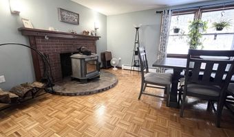 12 Nathaniel Dr, Amherst, NH 03031