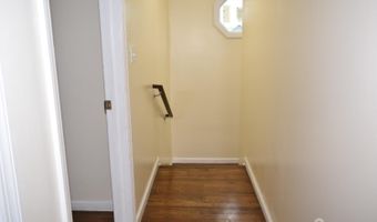 424 Remsen Ave, Avenel, NJ 07001