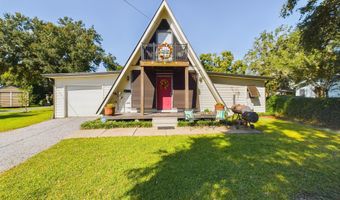 704 S Saint Charles St, Abbeville, LA 70510