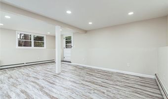 14 Partridge Dr, Exeter, RI 02822