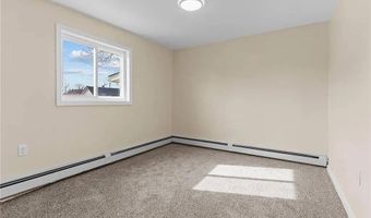 27 Monroe Ave, East Providence, RI 02915