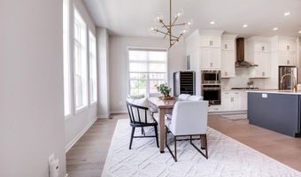 43414 GRANDMOORE St, Ashburn, VA 20148