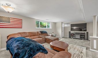 39867 N Harbor Ridge Dr, Antioch, IL 60002