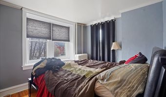 300 FRIEDENSBURG Rd, Reading, PA 19606