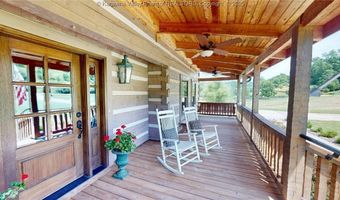 8 Abby Ln, Barboursville, WV 25504