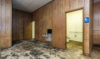 90 Northport Dr, Alton, IL 62002