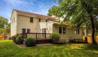 4003 KLOMAN St, Annandale, VA 22003