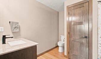 612 Iver Ave, Baltic, SD 57003