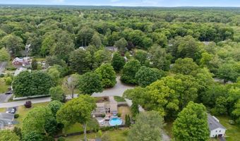 11 Autumn Ln, Attleboro, MA 02703