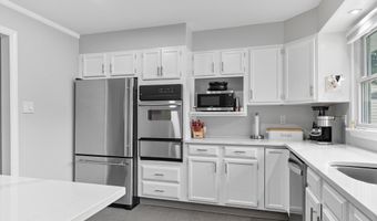 210 Coolidge Ave Ave, Absecon, NJ 08201