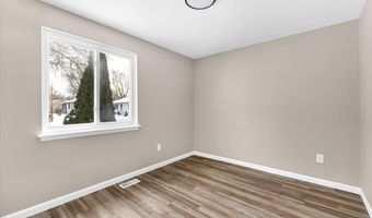 12 Faust Ct, Ann Arbor, MI 48108