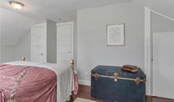 19 Hardwick St, Cumberland, RI 02864