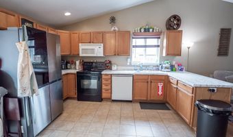 1852 S 60TH St, Springfield, OR 97478