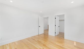 35 Anchor Way, Newport, RI 02840