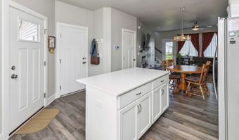 616 NE Pearl Dr, Ankeny, IA 50021