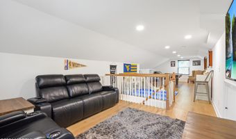 345 Meinzer St, Aberdeen, NJ 07721