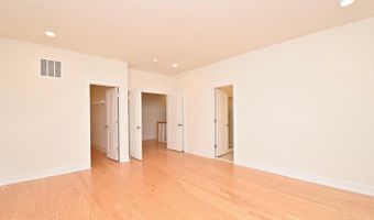 23079 SULLIVANS COVE Sq, Brambleton, VA 20148