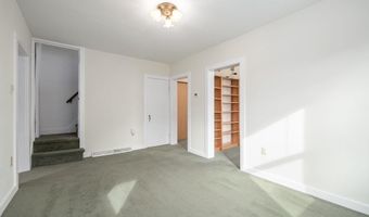 120 W 2ND St, Alburtis, PA 18011