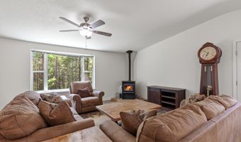 318 Meadowland Dr, Blanchard, ID 83804