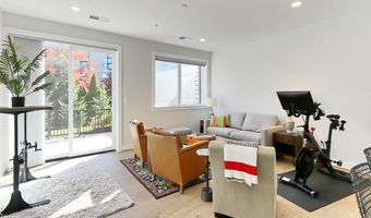 635 SLATERS Ln G-01, Alexandria, VA 22314