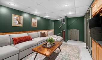 302 16th St SE, Austin, MN 55912