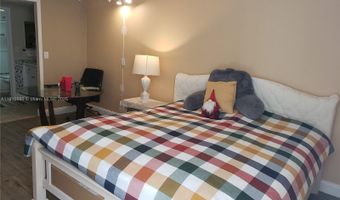 3101 N Country Club Dr 101, Aventura, FL 33180