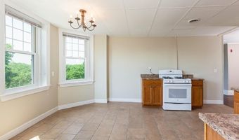 394 Riverway 12, Boston, MA 02115