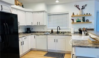 3435 Sunbonnet Dr, Bullhead City, AZ 86429