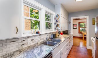 1019 Harding Ave, Ames, IA 50010