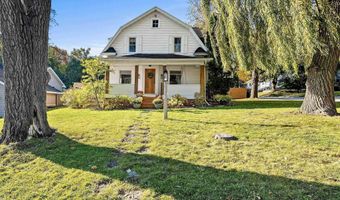302 E MISSION Rd, Allouez, WI 54301
