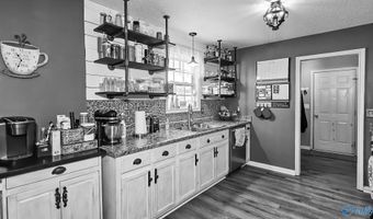 121 Dempsey Ct, Arab, AL 35016