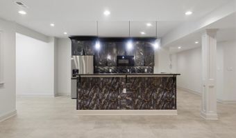 7301 CALVERT St, Annandale, VA 22003