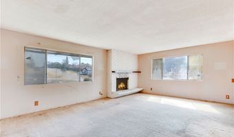 1360 E Fallbrook St, Fallbrook, CA 92028