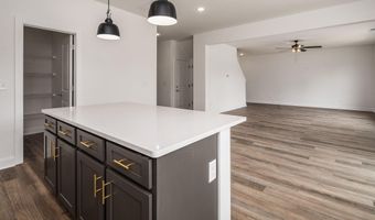 767 Fairway Rd, Ayden, NC 28513
