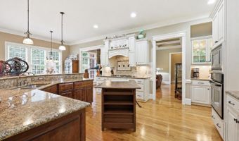 2612 Whistleberry Ct, Apex, NC 27539