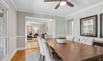318 Algonquin Dr, Ballwin, MO 63011