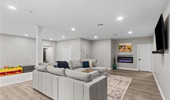 52 Pine Swamp Rd, Cumberland, RI 02864
