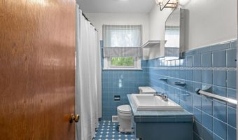 159 SUNNYSIDE Ln, Bellmawr, NJ 08031