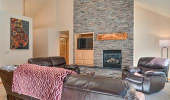 17295 Azusa Rd, Bend, OR 97707