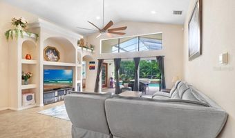 6803 CROMWELL GARDEN Dr, Apollo Beach, FL 33572