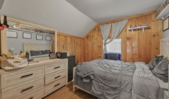 27 Albert St, Adams, MA 01220