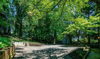 203 W GLENDALE Ave, Alexandria, VA 22301