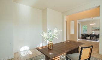 2073 S NAVAJO Ct, Chandler, AZ 85286