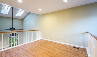 2434 Mulberry Ct, Ann Arbor, MI 48104