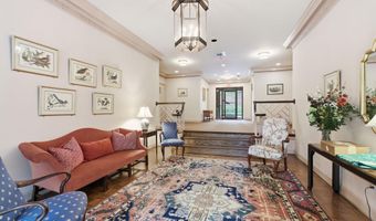 601 WILKES St 301, Alexandria, VA 22314