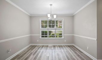 1027 Regency Dr, Acworth, GA 30102