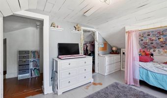 338 N Main St, Amherst, WI 54406