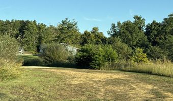 17 18 19 20 21 Chrystal Ln, Barboursville, WV 25504