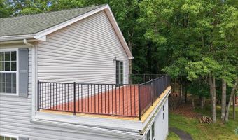 63 Fox Hill Rd, Albrightsville, PA 18210